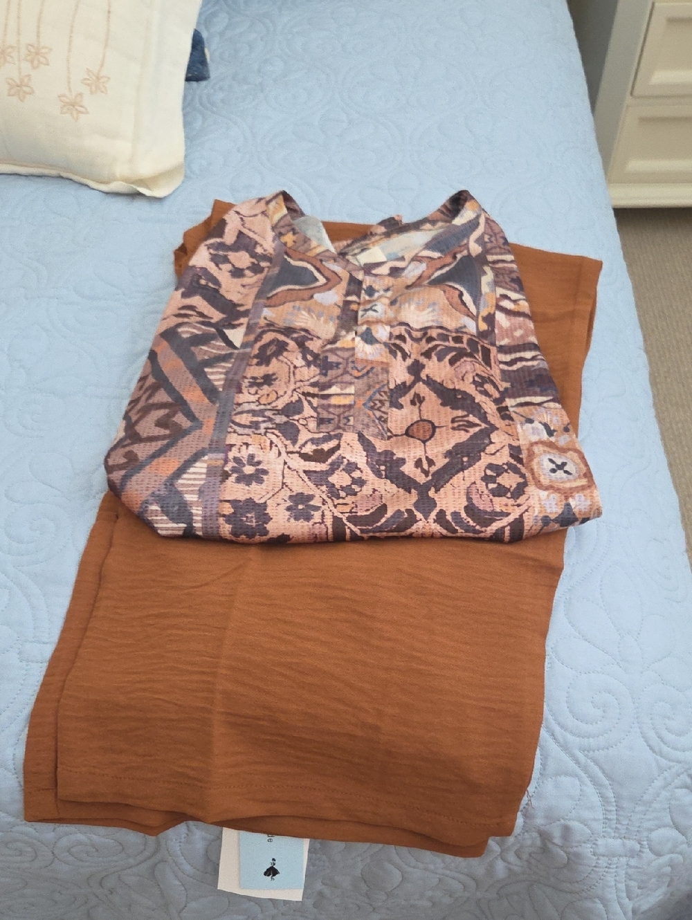 Womens Wide Leg Linen BlendPants  And Silk Top